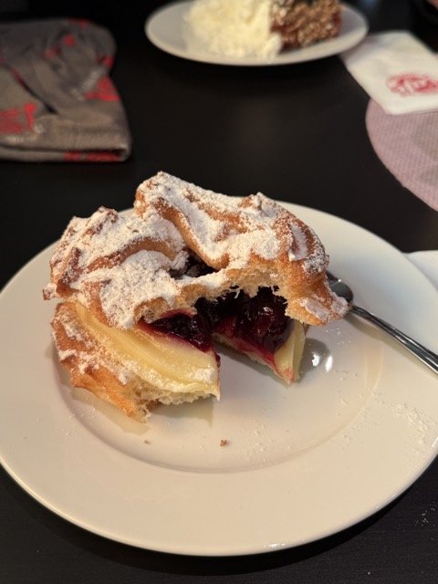 Tag 3 - Pause mit Kuchen